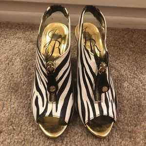 J.RENEÈ NEW 6 1/2 women’s shoes